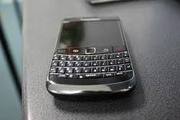 We offer Brand New Apple I phone 3gs 32gb unlocked to any Sim card..